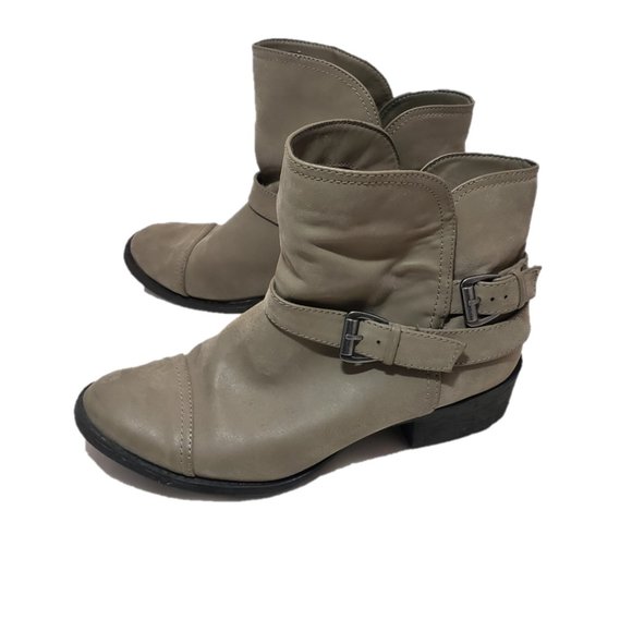 rocket dog western ankle boot